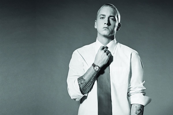 Sorpresivamente, Eminem publicó un nuevo álbum titulado «Kamikaze»