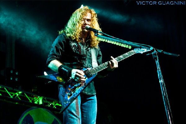 Dave Mustaine anuncia que ha sido diagnosticado con cáncer de garganta