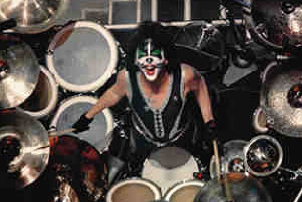 Peter Criss, exbaterista de Kiss, dice que el rock “está muerto”