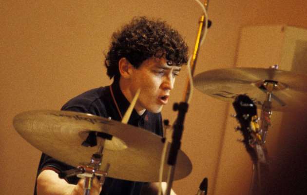 Tony McCarroll, baterista original de Oasis, hospitalizado por un infarto