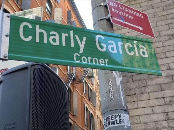 Charly García ya tiene su esquina en la ciudad de Nueva York