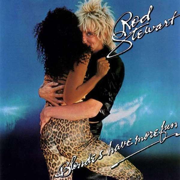 Impulsado por el éxito «Da Ya Think I’m Sexy?», hace 45 años Rod Stewart incursionaba en la música disco en «Blondes Have More Fun»