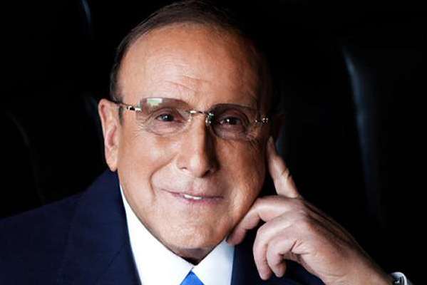 Falleció a los 94 años Clive Davis, icónico ejecutivo musical