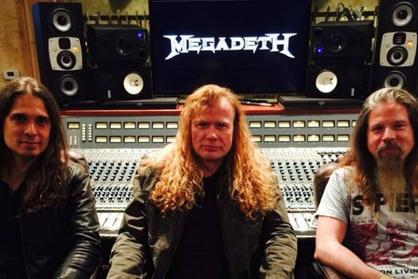 Megadeth lanza una insólita campaña para su próximo álbum