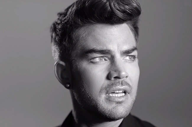 Adam Lambert estrena el videoclip de «Ghost Town»