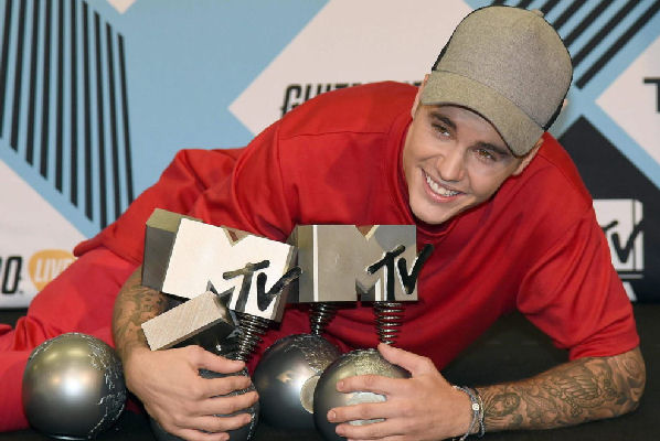 Justin Bieber es el máximo ganador en los MTV EMA 2015