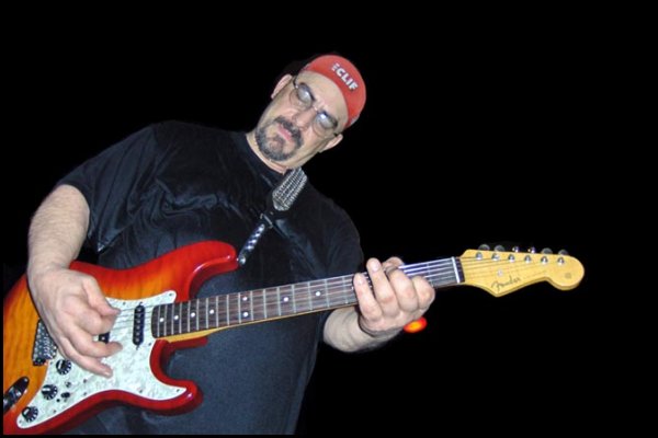 Falleció Pat DiNizio, el líder de la banda alternativa Smithereens