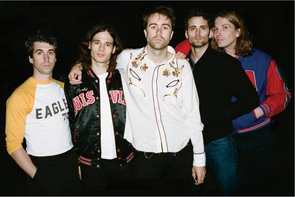 The Vaccines sigue adelantando «Combat Sports», ahora con «Your Love Is My Favourite Band»