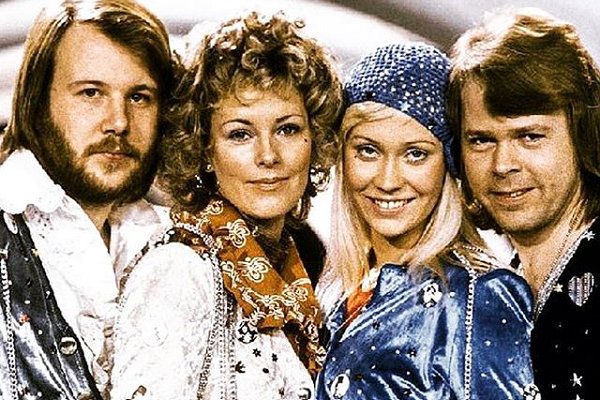 ABBA comparte la primera foto de su reunión en el estudio