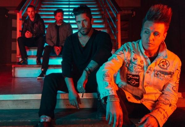 Papa Roach combate la opresión en su single «Stand Up»