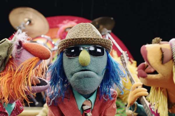 Los Muppets versionan el clásico de Electric Light Orchestra «Mr. Blue Sky»