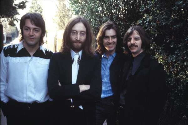Los Beatles hacen historia en las listas británicas con su primer número uno en 54 años