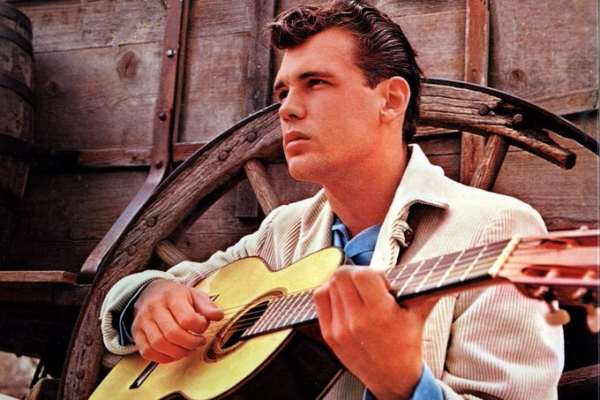 Murió a los 86 años Duane Eddy, histórico e influyente guitarrista de rock and roll