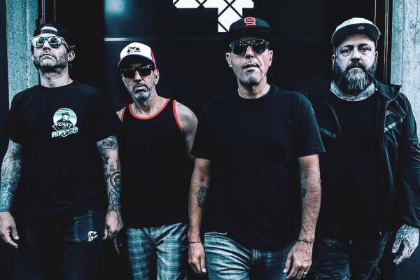 Alien Ant Farm lanza el single «Reasons», anticipo de su próximo álbum